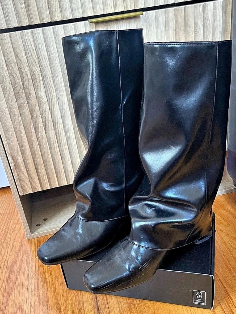 Square-Toe Leather Black Heeled Boots